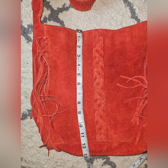 Raj Imports 100% Genuine Leather Fringe Boho Style Crossbody Bag - Picture 4 of 6